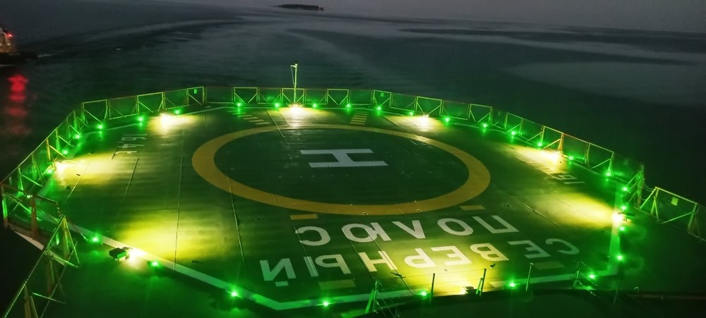 Комплекс светосигнального оборудования вертолетной площадки